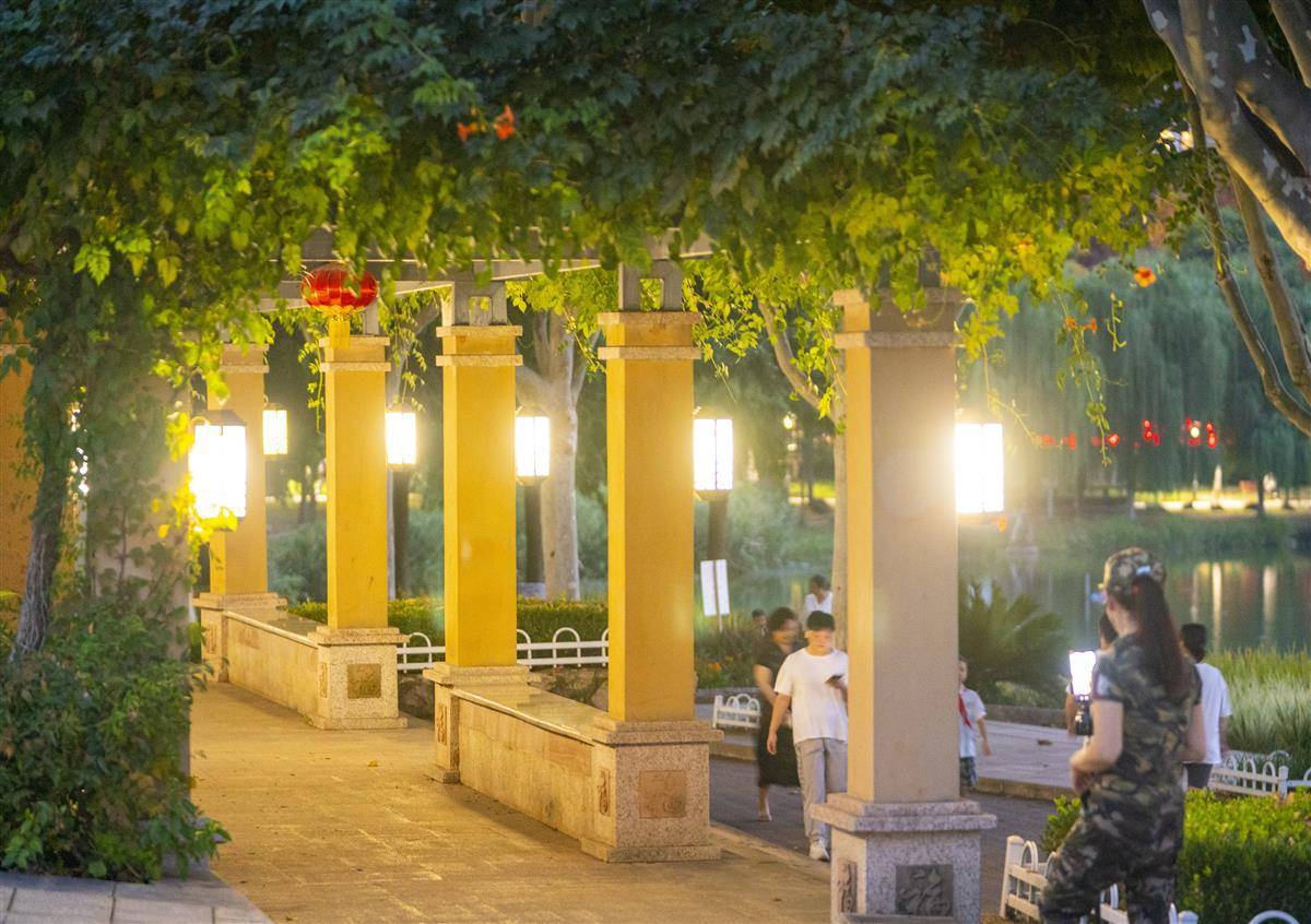 奔驰宝马电玩城下载